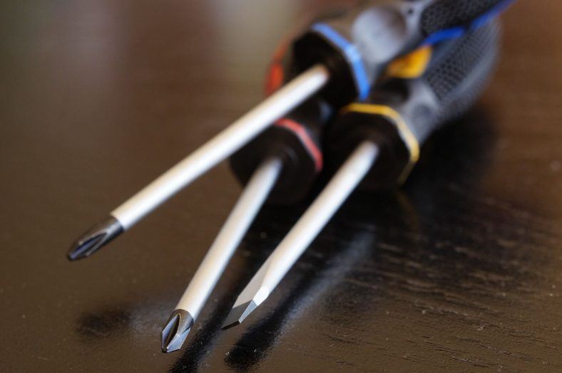 Best Insulated Screwdrivers: Electricians Top 6 2021 | Electrician Lab